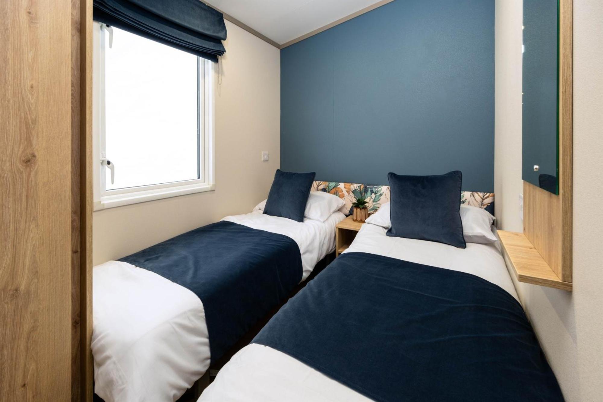 Lomond Woods Holiday Park Balloch Room photo