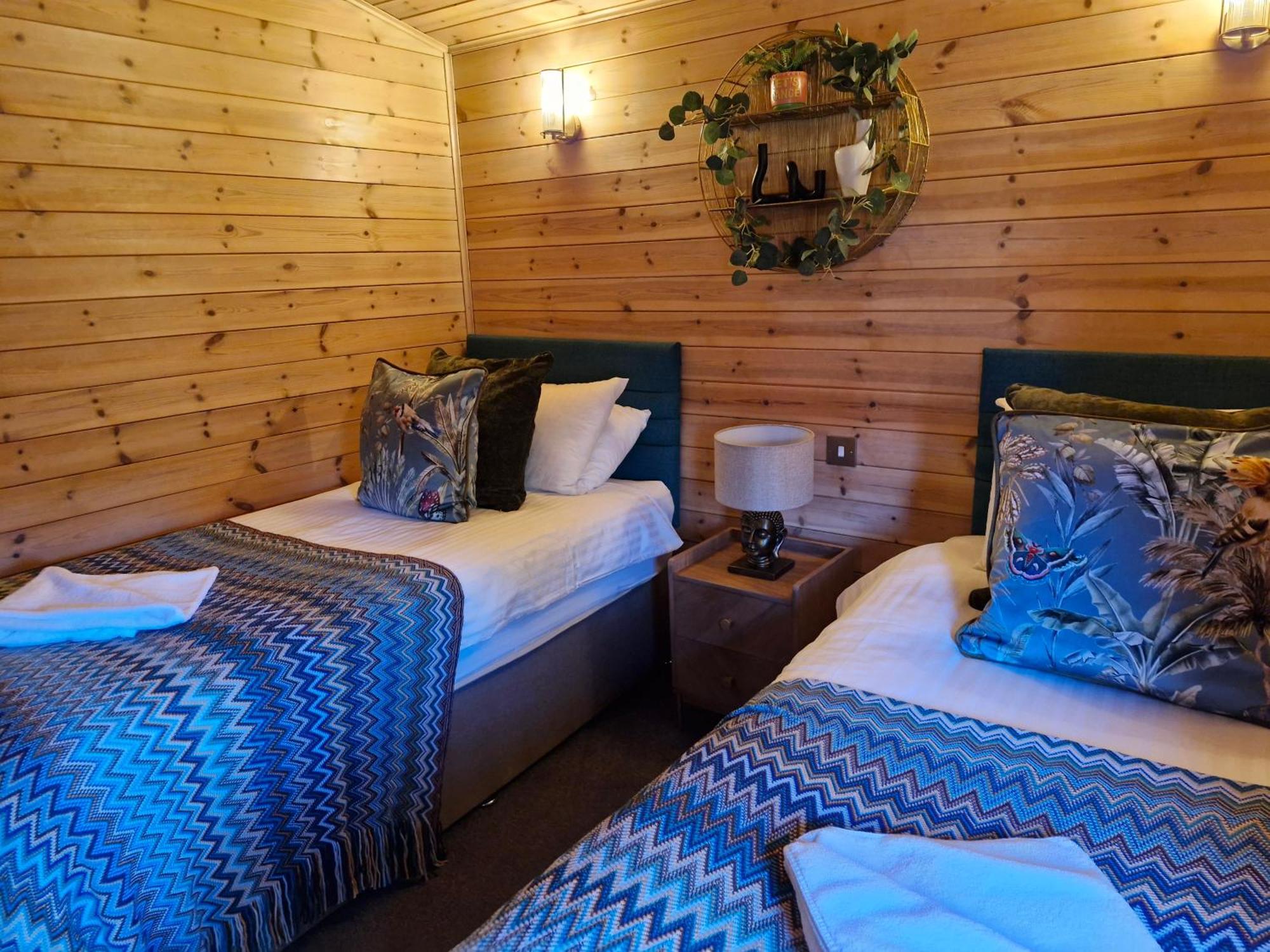 Lomond Woods Holiday Park Balloch Room photo